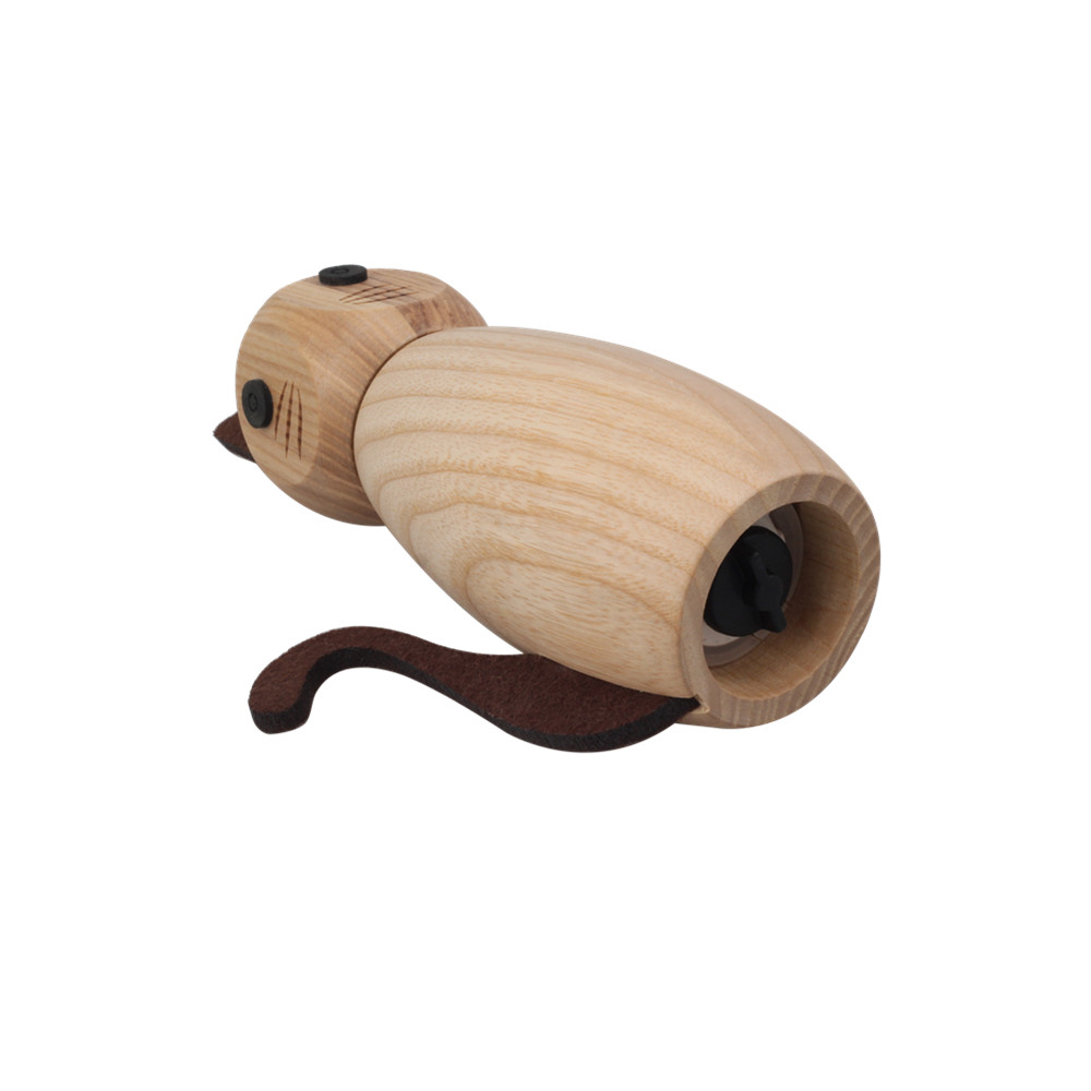 Lovely Style Wooden Salt And Pepper Grinder