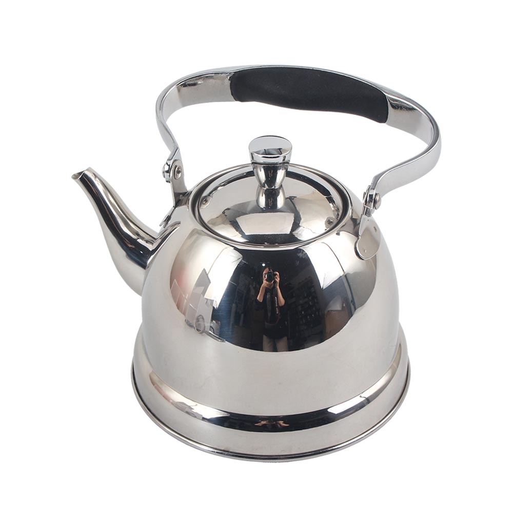 S/S Whistling Kettle With Strainer