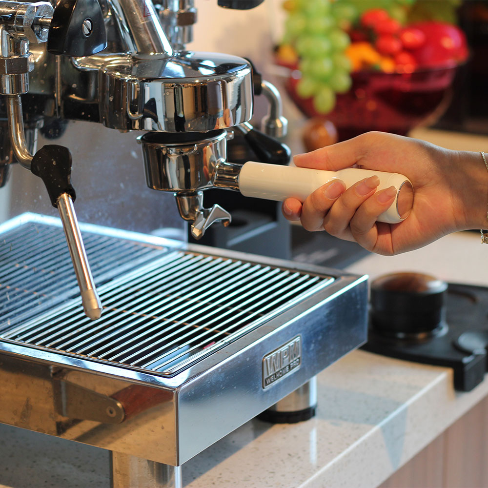 Coffee Portafilter With Two Spouts